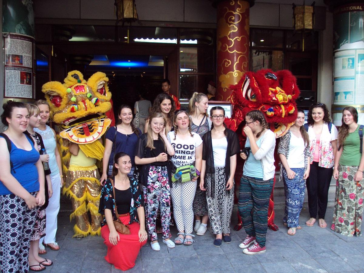 Teenagers explore Vietnam as part of their volunteer work programme with Projects Abroad Teenagers volunteer with children in Vietnam and spend their free time exploring the country